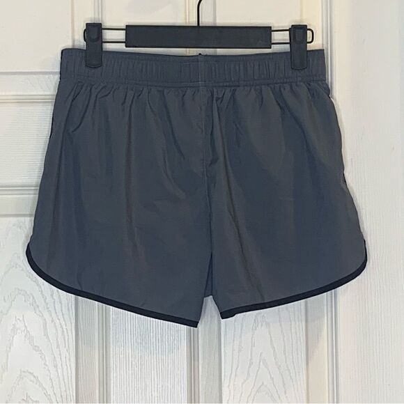 Victorias Secret VSX Sport The Player Black Run Shorts Size Small - Picture 9 of 9